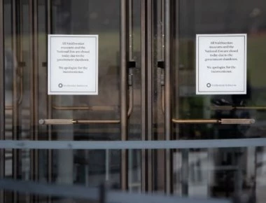 Politico: 1,2 δισ. δολάρια την εβδομάδα «κοστίζει» στην αμερικανική οικονομία το «shutdown»!